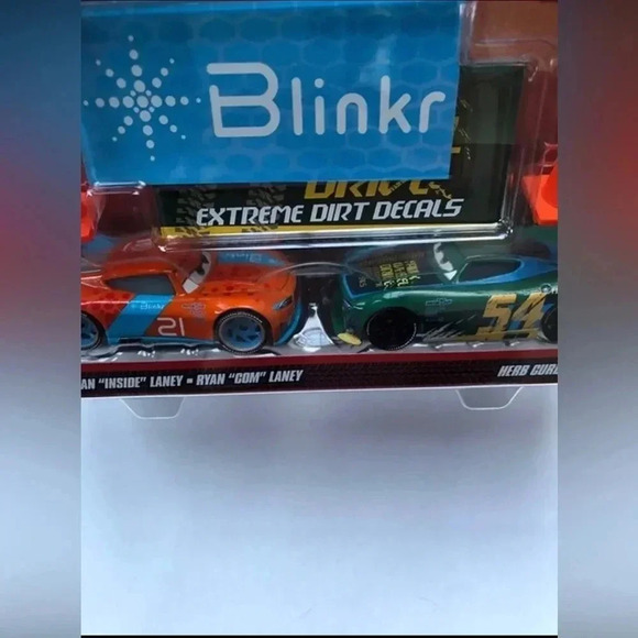 Disney Pixar Cars Die-Cast -2-pack w/access- Ryan "Inside" Laney & Herb Curbler - Picture 2 of 3